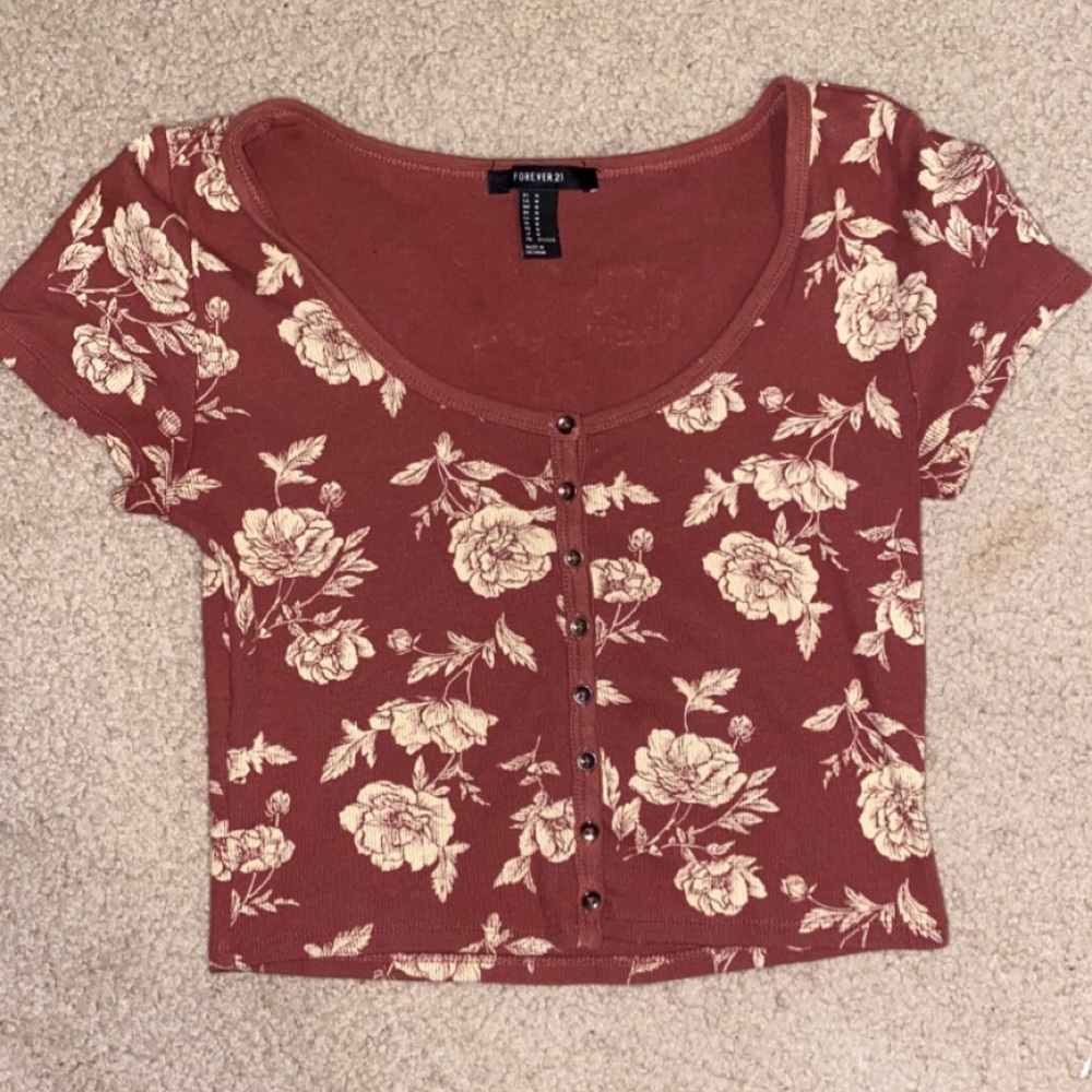 Forever 21 cropped tee